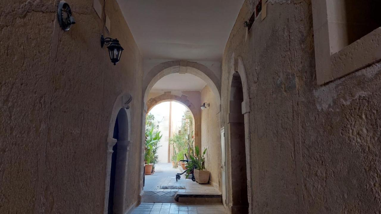 Apartmán La Casa Dei Gatti Syracuse Exteriér fotografie